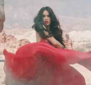 Lali Espósito se apodera de Buenos Aires en el vídeo de ‘Una Na’ Lali Espósito se apodera de Buenos Aires en el vídeo de ‘Una Na’