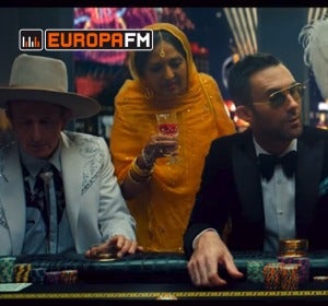 Adam Levine en el vídeo de ‘What Lovers Do’ Adam Levine en el vídeo de ‘What Lovers Do’