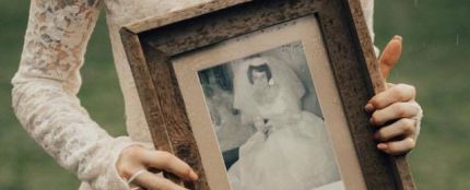 Una joven se casa con el mismo vestido que su abuela