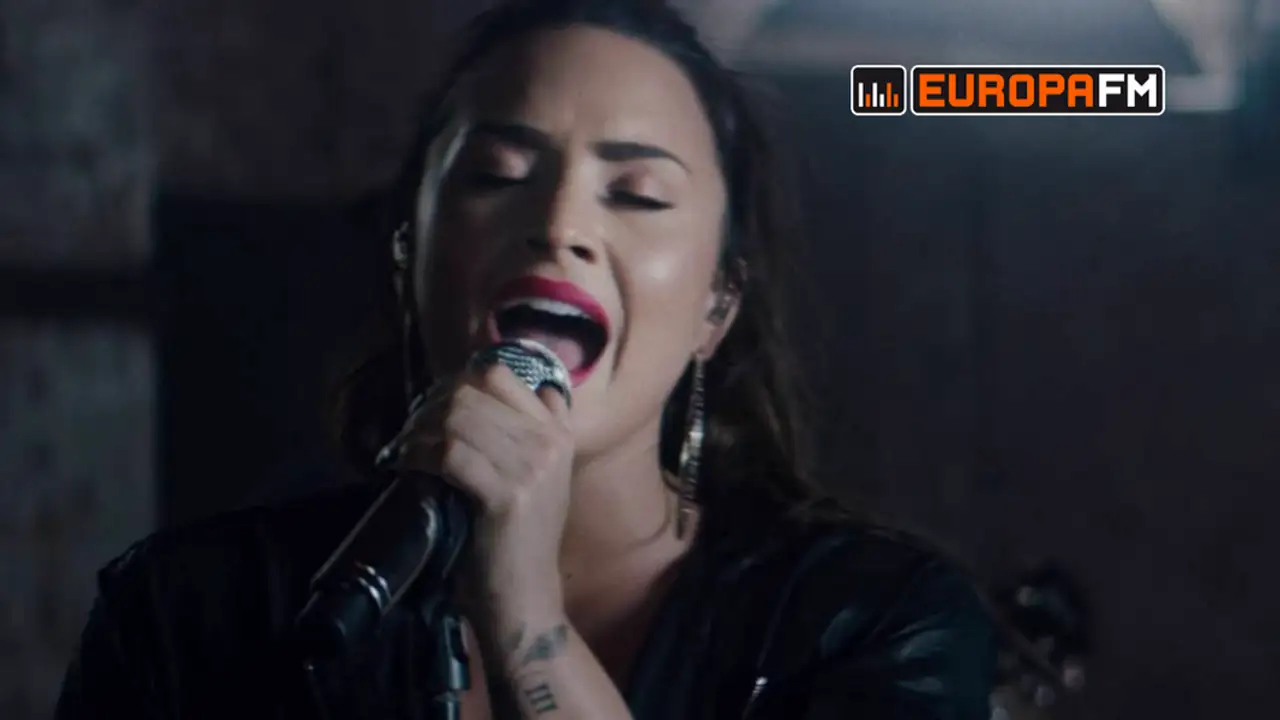 Demi Lovato cantando 'Sorry Not Sorry' Demi Lovato cantando 'Sorry Not Sorry'