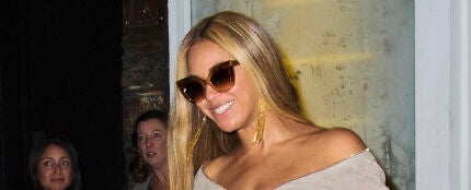 Beyoncé a la salida de un restaurante