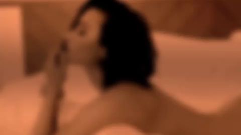 V&iacute;deo: Macarena Garc&iacute;a se marca un "Pedroche" y posa completamente desnuda en Tokio