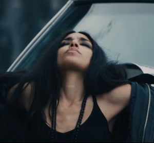 Loreen en el vídeo de '71 Charger' Loreen en el vídeo de '71 Charger'