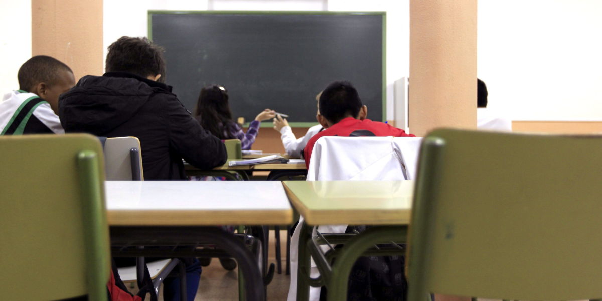Imagen de archivo del aula de un colegio