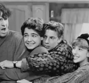 Vídeo: Así han cambiado los actores de 'Blossom' 22 años después del final de la serie Vídeo: Así han cambiado los actores de 'Blossom' 22 años después del final de la serie