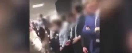 La indignante propuesta de un jefe a su empleada La indignante propuesta de un jefe a su empleada