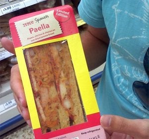 Sandwich de paella con chorizo Sandwich de paella con chorizo