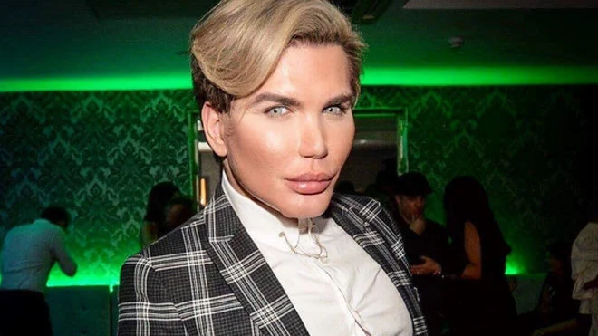 Rodrigo Alves, el Ken humano Rodrigo Alves, el Ken humano