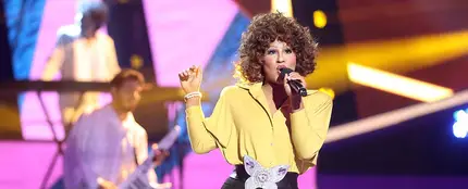 Lucía Gil pone al público en pie con su actuación de ‘I wanna dance with somebody’ de Whitney Houston Lucía Gil pone al público en pie con su actuación de ‘I wanna dance with somebody’ de Whitney Houston