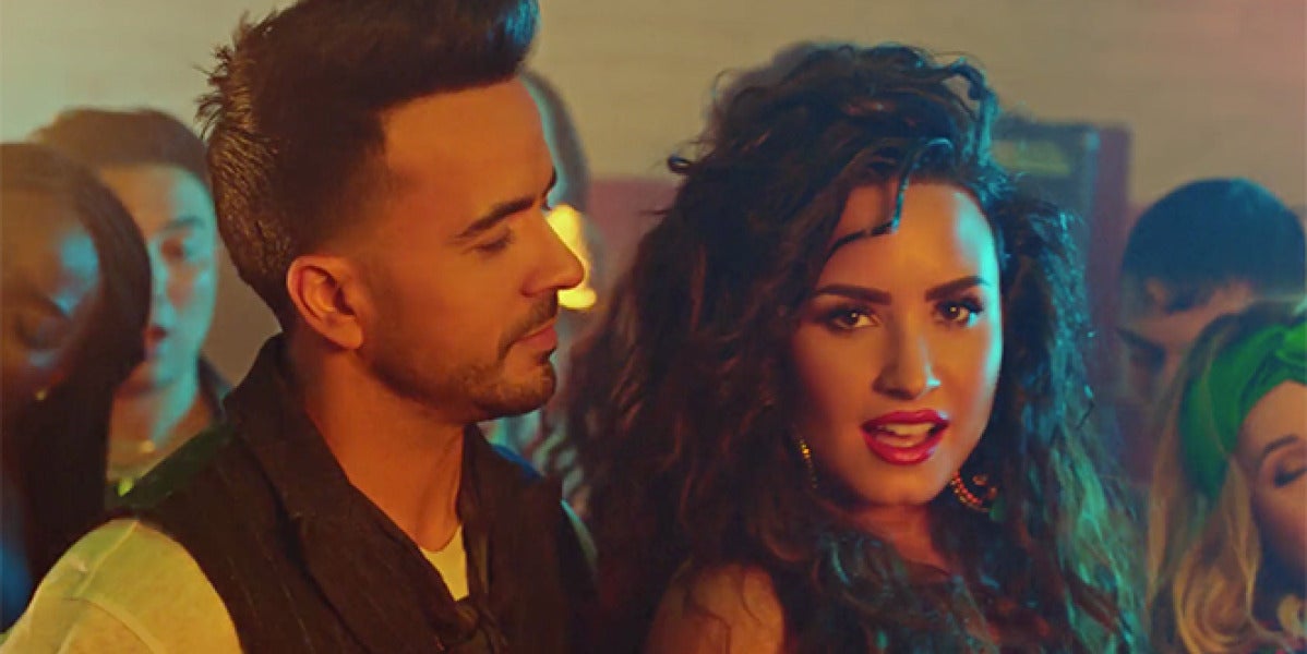 Luis Fonsi y Demi Lovato en 'Échame la culpa'