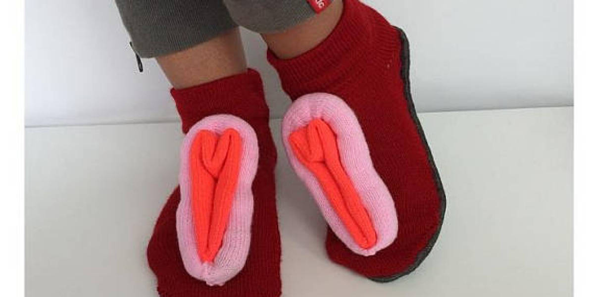 Zapatillas con forma de vagina