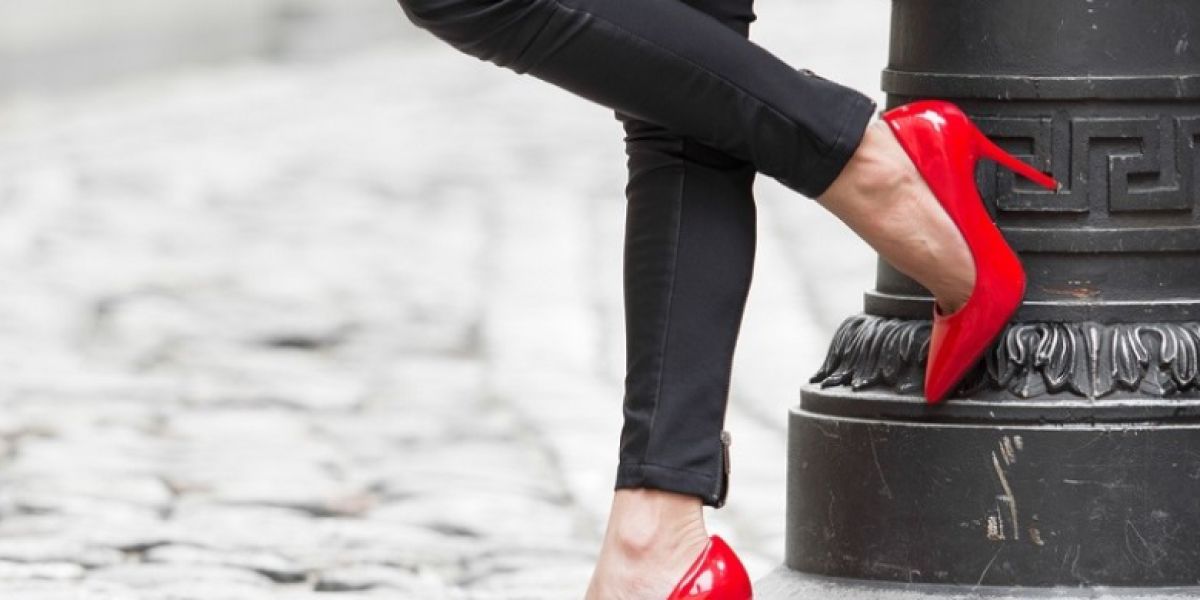 Unos tacones de una mujer