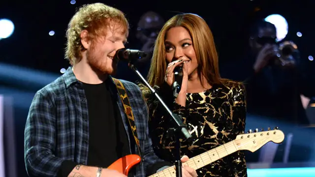 Ed Sheeran y Beyoncé sobre el escenario