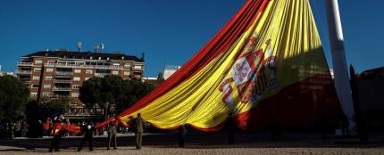 La bandera de Espa&ntilde;a en Col&oacute;n