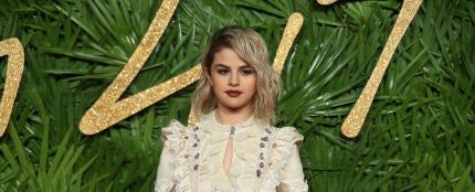 Selena Gomez durante los British Fashion Awards 2017