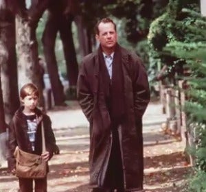 Vídeo: Alucinarás cuando veas cómo ha cambiado Haley Joel Osment, el niño de 'El Sexto Sentido' Vídeo: Alucinarás cuando veas cómo ha cambiado Haley Joel Osment, el niño de 'El Sexto Sentido'