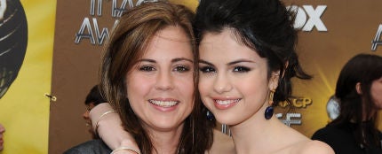 Selena Gomez junto a su madre, Mandy Teefey