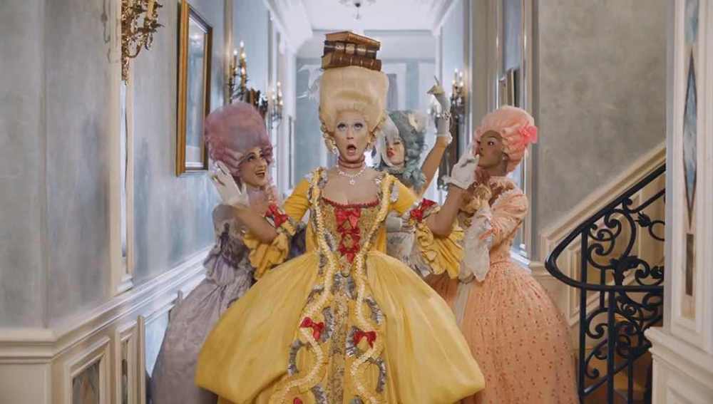 Katy Perry, a lo Maria Antonieta en el vídeo de 'Hey Hey Hey'