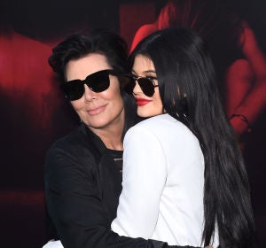 Kris y Kylie Jenner Kris y Kylie Jenner