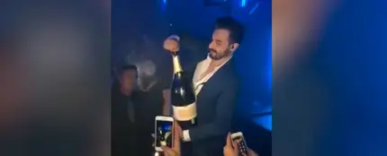 Se le cae una botella de 34.000 euros Se le cae una botella de 34.000 euros