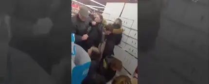 Locos por Nutella: una rebaja del 70% en la marca provoca disturbios en un supermercado francés Locos por Nutella: una rebaja del 70% en la marca provoca disturbios en un supermercado francés
