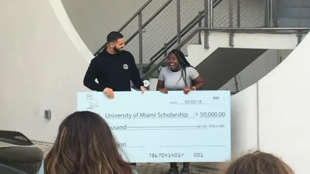 Drake en la Universidad de Miami