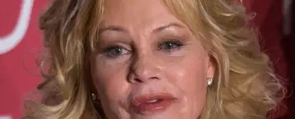 Algo le ha pasado en la cara a Melanie Griffith Algo le ha pasado en la cara a Melanie Griffith