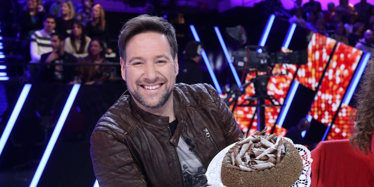 Carlos Latre cumple años por todo lo alto en ‘Tu cara me suena’