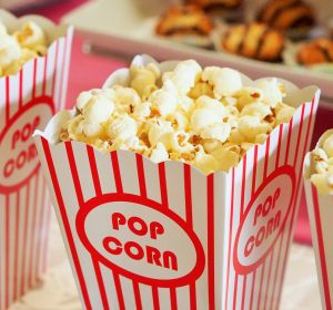 Las palomitas del cine están muy buenas, pero nuestro bocata de chorizo también. Las palomitas del cine están muy buenas, pero nuestro bocata de chorizo también.