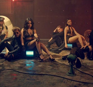 Lali Espósito, Becky G, Leslie Grace, Karol G y Mau y Ricky lanzan el remix de 'Mi Mala' Lali Espósito, Becky G, Leslie Grace, Karol G y Mau y Ricky lanzan el remix de 'Mi Mala'