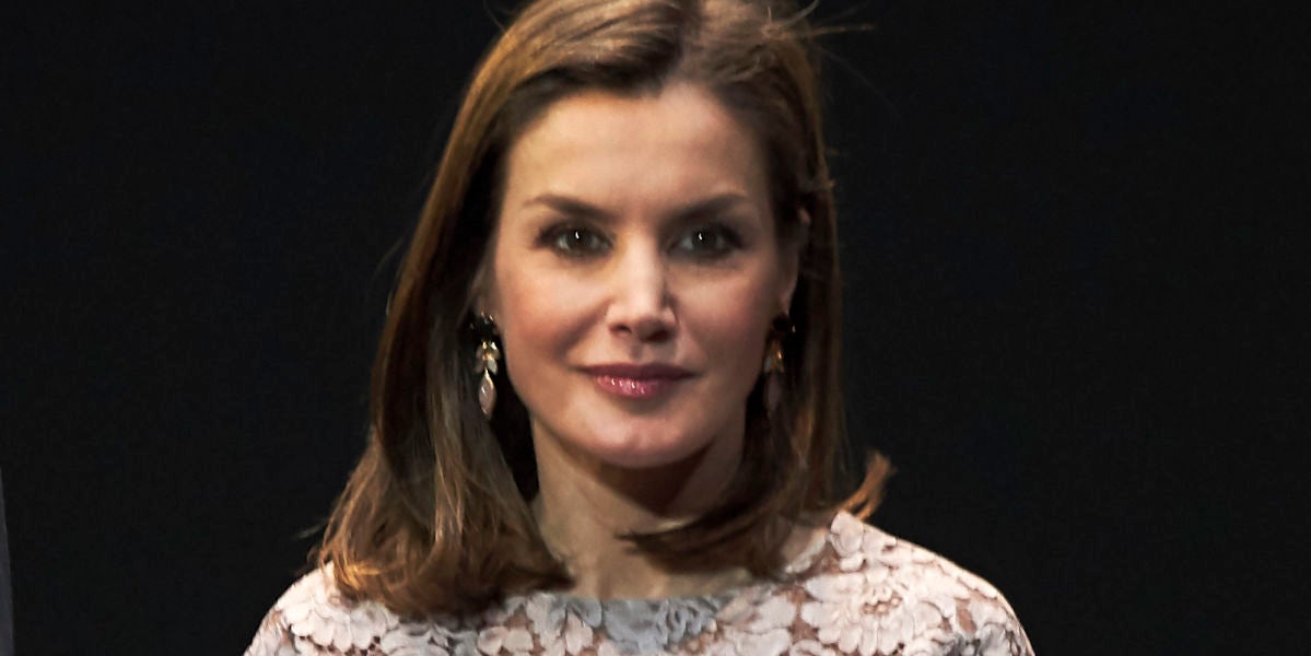 Letizia Ortiz vistiendo una blusa de Zara