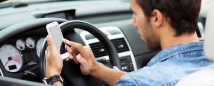 telefono-coche-accidente-2016-00.jpg