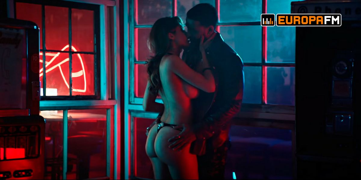 Romeo Santos en el vídeo de Sobredosis