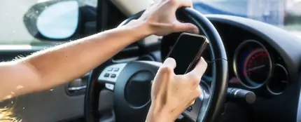 telefono-movil-volante-sancion-2016-01.jpg telefono-movil-volante-sancion-2016-01.jpg