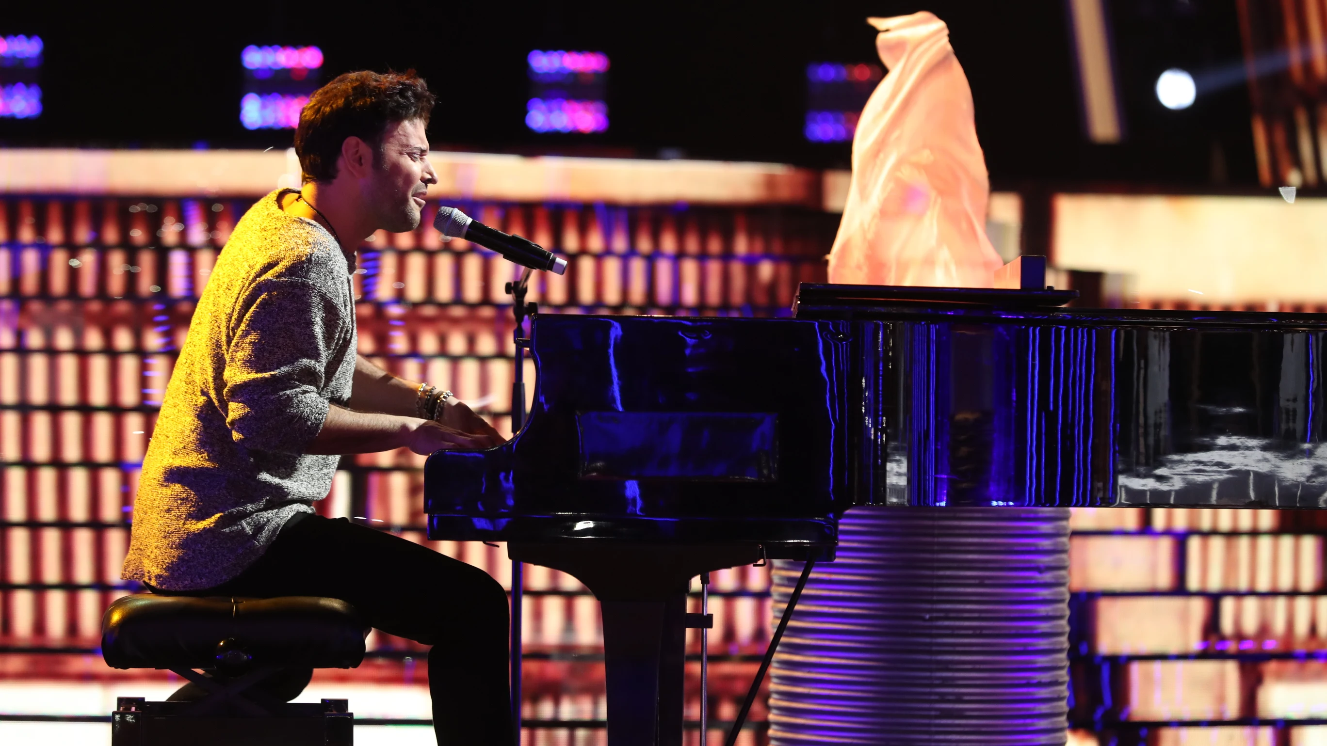 La desgarradora actuación de Miquel Fernández con 'El patio' de Pablo López en la gran final de 'Tu cara me suena'