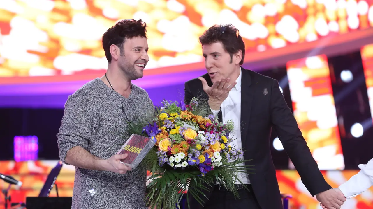 Miquel Fernández se proclama como ganador de la sexta edición de ‘Tu cara me suena’ con su gran imitación de Pablo López Miquel Fernández se proclama como ganador de la sexta edición de ‘Tu cara me suena’ con su gran imitación de Pablo López