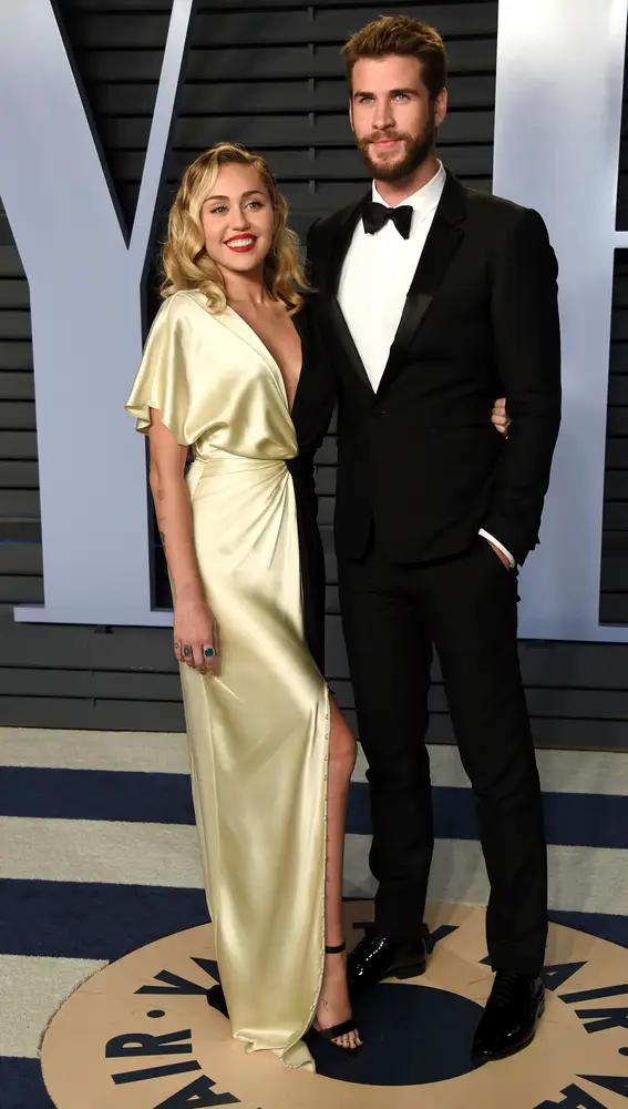 Miley Cyrus y Liam Hemsworth Miley Cyrus y Liam Hemsworth