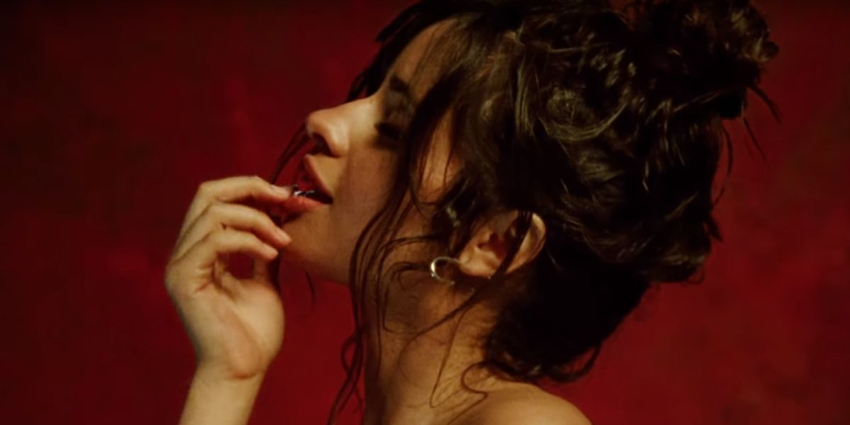 Camila Cabello lanza un nuevo vídeo para 'Never Be The Same'