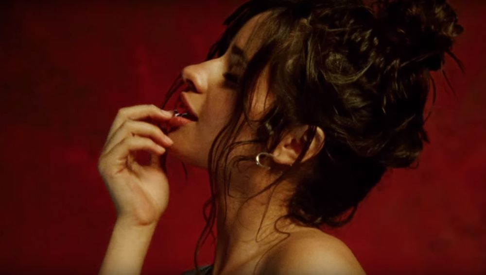Camila Cabello lanza un nuevo vídeo para 'Never Be The Same'