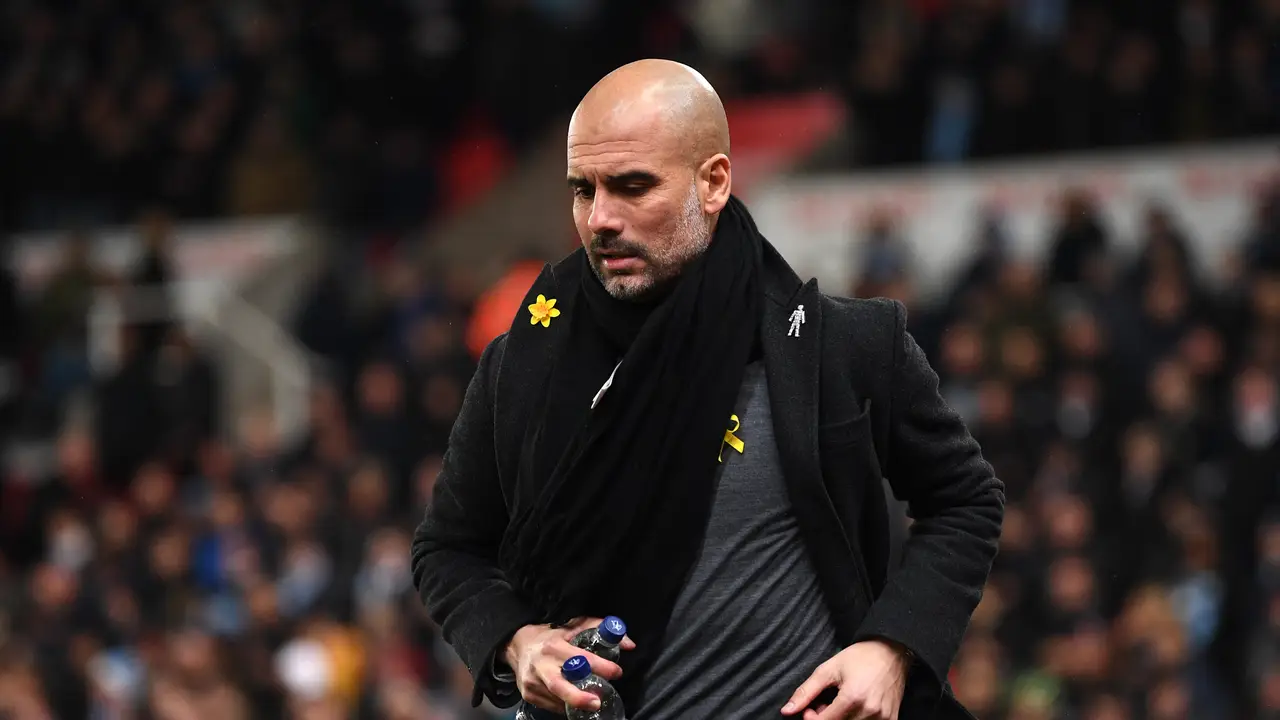 Guardiola, de nuevo con el lazo amarillo Guardiola, de nuevo con el lazo amarillo