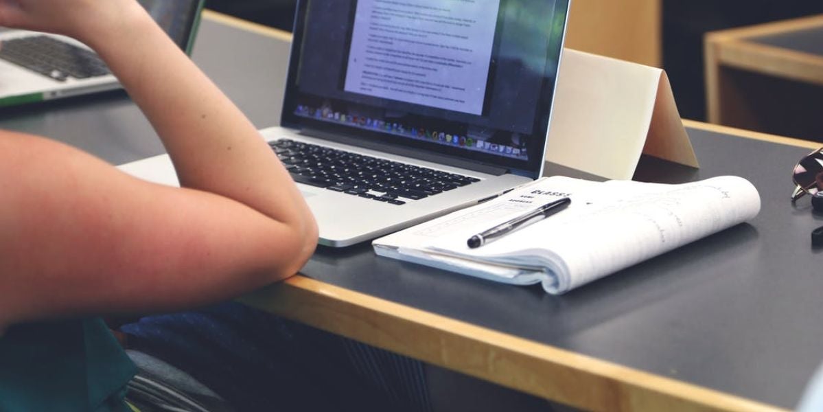 Los titulados en FP encuentran trabajo 9 meses después de graduarse
