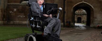 Stephen Hawking en el Gonville &amp; Caius College de Cambridge (Reino Unido). / Lwp Kommunik&aacute;ci&oacute;