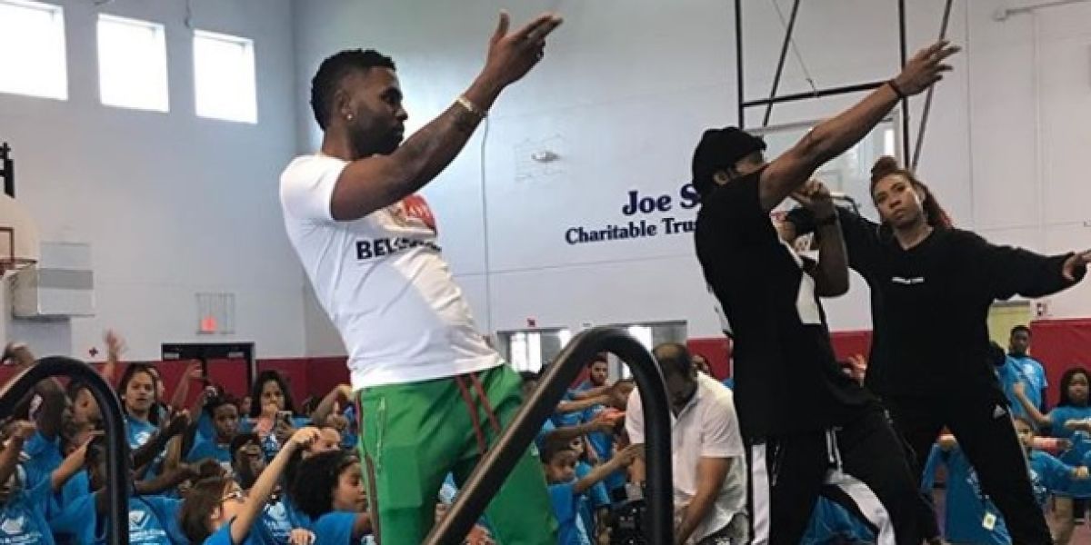 Jason Derulo en su antigua escuela de baile