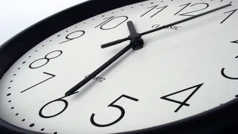Cambio de hora: Horario de invierno vs horario de verano Cambio horario