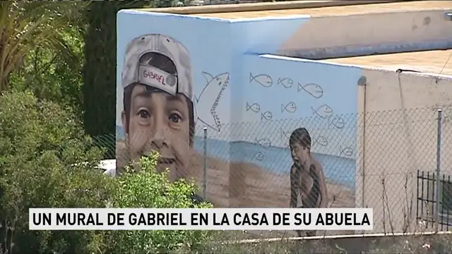 El emotivo mural que homenajea al pequeño Gabriel en una pared de la casa de la abuela en Las Hortichuelas