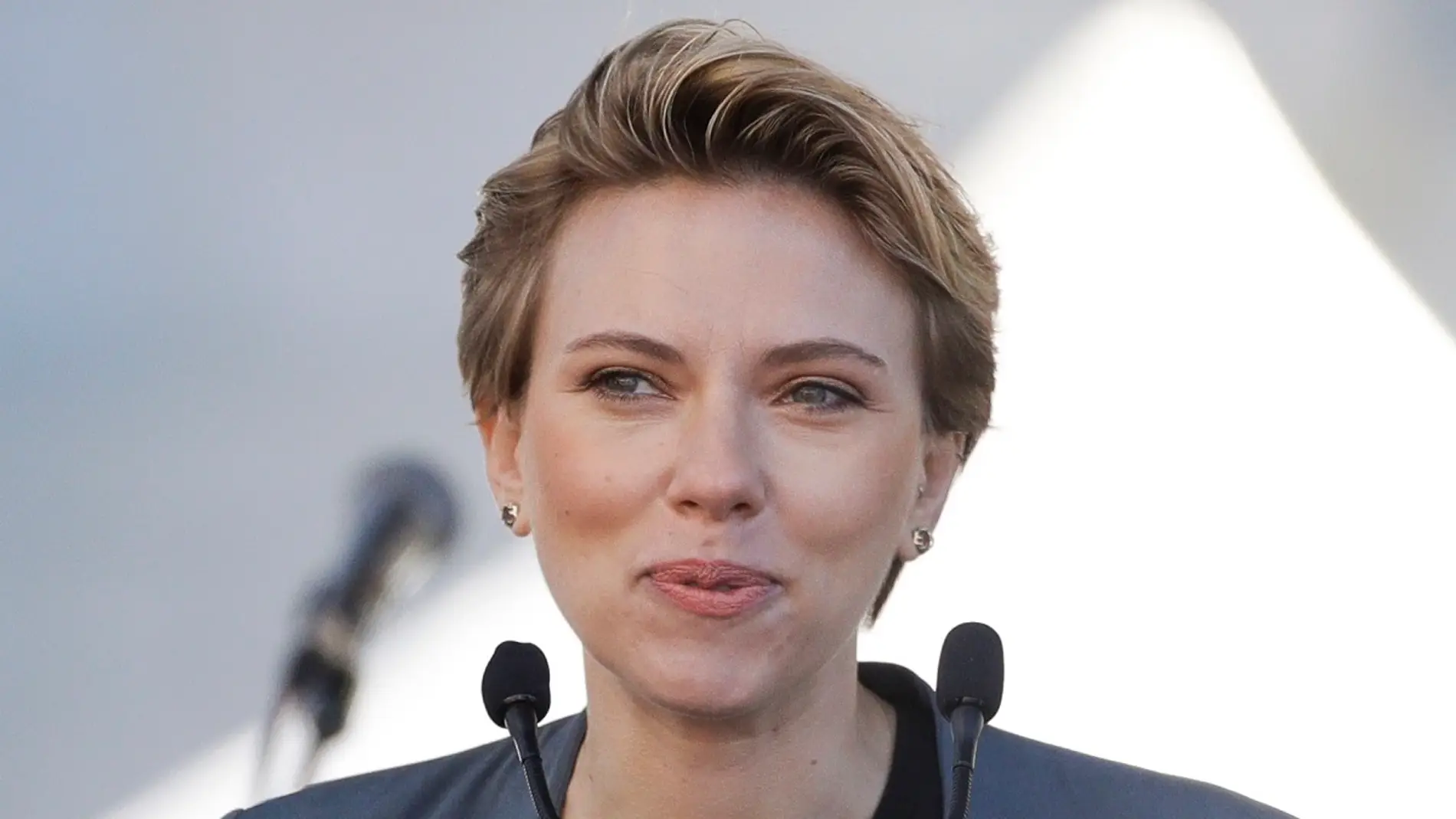 Scarlett Johansson en la Marcha de las Mujeres title=