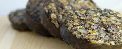 Morcilla de Burgos, una vieja conocida de los paladares extremos. Morcilla de Burgos, una vieja conocida de los paladares extremos.