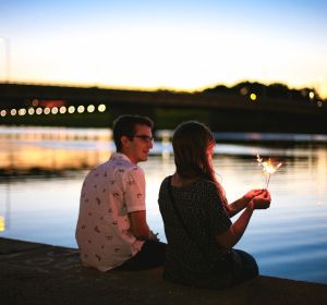 Una pareja en una cita Una pareja en una cita