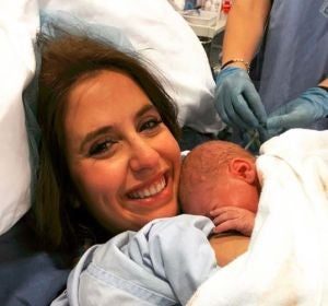 Dafne Fuentes y Lucas, el primer bebé concebido en España gracias a un wearable Dafne Fuentes y Lucas, el primer bebé concebido en España gracias a un wearable