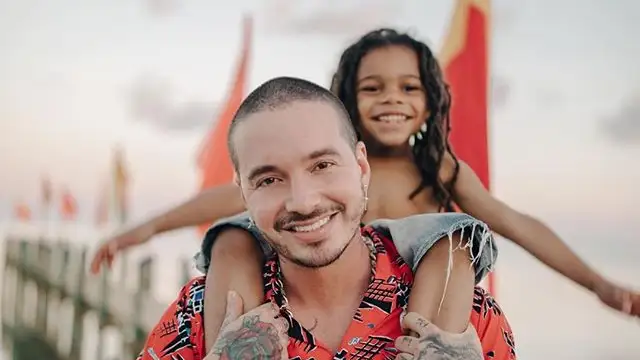 J Balvin en el vídeo de 'Ambiente'
